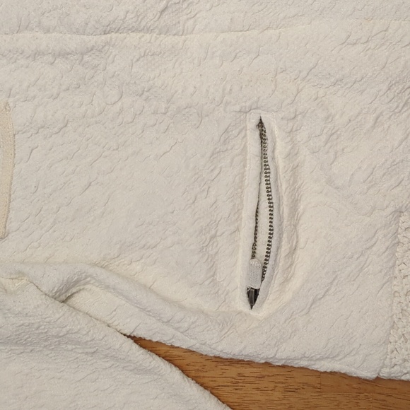 Brixton Ivy jacket. Full zip, white, size medium - Picture 6 of 7